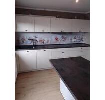 Einfamilienhaus - 1.200,00 EUR Kaltmiete, ca.  120,00 m² in Biblis (PLZ: 68647)