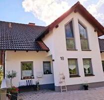 Möblierte 2-Zimmer-Wohnung - 650,00 EUR Kaltmiete, ca.  70,00 m² in Sulzfeld (PLZ: 97633)