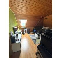 Helle 1-2 Zimmer Wohnung mit Küche zentral in Wietzen