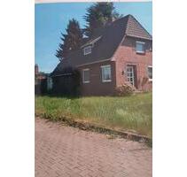 Einfamilienhaus mit Garten - 790,00 EUR Kaltmiete, ca.  95,00 m² in Edewecht (PLZ: 26188)