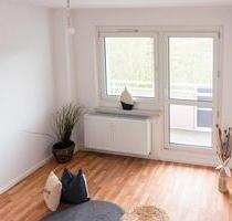 2-Raum-Wohnung mit Balkon - 251,00 EUR Kaltmiete, ca.  40,36 m² in Chemnitz (PLZ: 09120) Helbersdorf