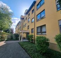 Gepflegte und große 2-Zimmer-Wohnung mit überdachten Südbalkon - Augsburg Haunstetten-Siebenbrunn