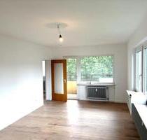 Neu sanierte 2-Zimmer-Wohnung mit Balkon in Sulzbach (Taunus)
