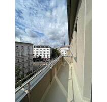 Hochwertig sanierte 2-Zimmerwohnung mit Balkon in Charlottenburg - Berlin Charlottenburg-Wilmersdorf