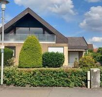 Charmantes 2-Familienhaus mit großem Grundstück - Preußisch Oldendorf