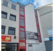 Großzügige Praxis- oder Gewerbefläche mit Aufteilungspotenzial im Zentrum von Wetzlar – 230 m², 6 TG-Stellplätze, vielseitig nutzbar