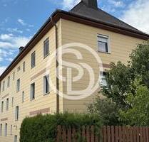 Frei ab 01.09.: Top-gepflegte 4-Zimmer-Wohnung in zentraler Lage (1. OG) - mit neuer Elektrik, EBK und PKW-Stellplatz - unweit Klinikum - Hof Christiansreuth