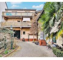 Gemütliche Maisonettewohnung mit Hofcharakter in Bornheim Waldorf