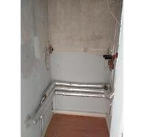 Top Dachgeschosswohnung - 320,00 EUR Kaltmiete, ca.  50,00 m² in Gelsenkirchen (PLZ: 45879)