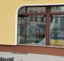 TOP Geschäftsräume im Ärztehaus in Eisleben, hohe Kundenfrequenz - Eisleben (Lutherstadt)