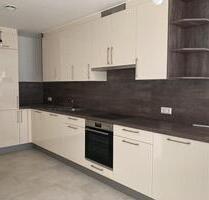 Erstbezug - Ilsfeld: 2-Zi.-Wohnung m. EBK, Garten und Stellplatz