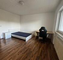 2 zimmer Wohnung mit Balkon in Walldorf - 760€ Warm - Sandhausen