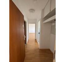 Helle große 1-Zimmer-Wohnung mit Balkon und schöner Aussicht - Frankfurt am Main Niederrad
