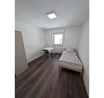 Wg Zimmer in Untergrombach - 550,00 EUR Kaltmiete, ca.  75,00 m² in Karlsdorf-Neuthard (PLZ: 76689)