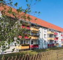 Kein Hindernislauf! Moderne 3RW mit bodentiefer Dusche im EG! - Freiberg