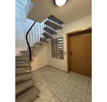 3-Zimmer-Wohnung mit Terrasse, Stellplatz & Fußbodenheizung - Öhringen
