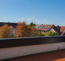 Perfekt wohnen auf zwei Ebenen – sonnige Maisonette mit Dachterrasse - Ostfildern