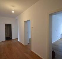 PROVISIONSFREI! Renovierte 3-Zimmer-Wohnung mit Balkon und Außenstellplatz - Düsseldorf Stadtbezirk 5