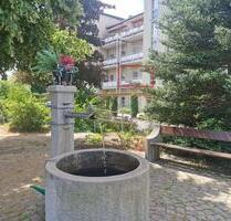 GÜNSTIGE Singlewohnung mit EINBAUKÜCHE, Balkon und PKW-Stellplatz zu vermieten! - Kirchberg