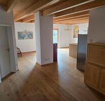 Obergeschosswohnung mit Garten zu Vermieten - Salzweg