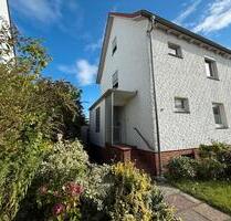 Doppelhaushälfte mit 4 Zimmern und Garten in Celle