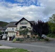 Helle 3-Zimmer Dachgeschosswohnung in Ernst mit Stellplatz - Bruttig-Fankel