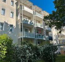 Helle 2 Raum Altbauwohnung mit Balkon und Einbauküche ab Juni zu vermieten - Erfurt Andreasvorstadt