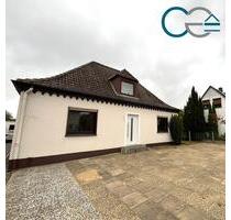 Teilmodernisiertes Einfamilienhaus mit großem Garten und Stellplatz zur Miete! - Nienburg (Weser)