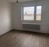 Renovierte 4-Zimmer-Wohnung mit Balkon - Bremen Hemelingen