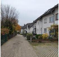 Helle 3-Zimmer-Wohnung im Obergeschoss, Küche, Garage, Stellplatz - Mayen