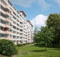 Geräumige 3-Zimmer-Wohnung mit Dusche + Wanne + XXL Balkon nur für Sie - Chemnitz Markersdorf