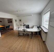 Büro 3 Räume ca. 60 m2 - 790,00 EUR Kaltmiete, in Husum (PLZ: 25813)