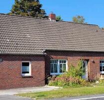 Haus mit 4 Zimmer Küche , Bad . Garten - Wiesmoor