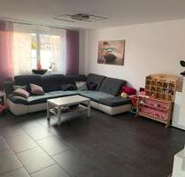 Helle 4 Zimmer-Wohnung mit Garten in zentraler Lage von Leonberg