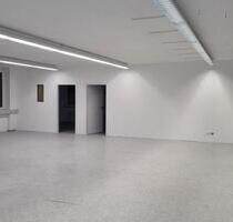 HALLE ZU VERMIETEN !! - 1.100,00 EUR Kaltmiete, ca.  142,60 m² in Villingen-Schwenningen (PLZ: 78056)