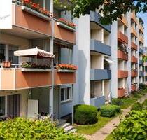 Mietfrei durch den Sommer! 3-Raum-Wohnung +Balkon nur 436,-- warm - Meerane