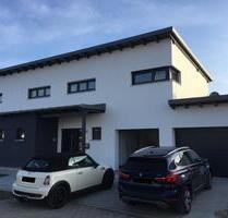 Moderne große Doppelhaushälfte in Parkstetten