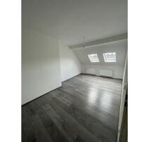 Helle Maisonette-Wohnung in Huttrop - Nähe Elisabeth Krankenhaus - Essen