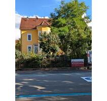 2,5-Zimmer-Dachgeschosswohnung in zentrumsnaher grüner Lage - Reutlingen Sondelfingen