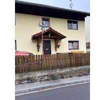 Eigentumswohnung mit großer Garage und Hobbyraum - Perasdorf Hintersollach