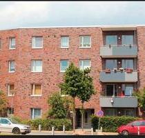 Untermieter 2 Zimmer Wohnung mit Terrasse ab sofort - Lübeck Sankt Lorenz Nord