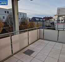 Moderne 4-Zimmer-Wohnung mit Balkon, Einbauküche, TL-Bad, Aufzug und TG-Stellplatz – ideal für 1–4 Personen! - Schorndorf