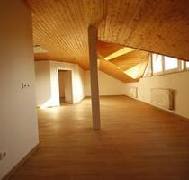 Dachgeschosswohnung - 550,00 EUR Kaltmiete, in Kümmersbruck (PLZ: 92245)