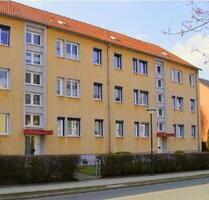 Nahe Leipzig: helle 3 Zi.-Wohnung moderne Einbauküche Stellplatz - Hohenmölsen