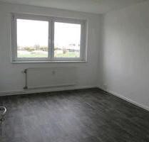 2 ZKB 2 Raum Wohnung Mücheln Arthur-Scheibner-Ring zu Vermieten - Mücheln (Geiseltal)