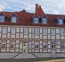 schöne und moderne 3-Raum Dachgeschosswohnung zu vermieten - Burg