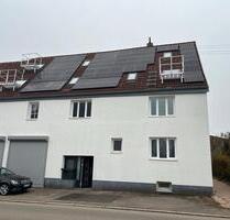 Schöne kernsanierte 3 Zimmer Wohnung mit Garage - Schömberg