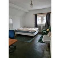 2 Studentenzimmern - 360,00 EUR Kaltmiete, ca.  16,00 m² in Trossingen (PLZ: 78647)