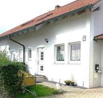 Gepflegte Doppelhaushälfte in ruhiger Lage - Perkam