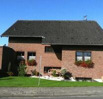 Souterrain Wohnung - 600,00 EUR Kaltmiete, ca.  75,00 m² in Mönchengladbach (PLZ: 41179) West